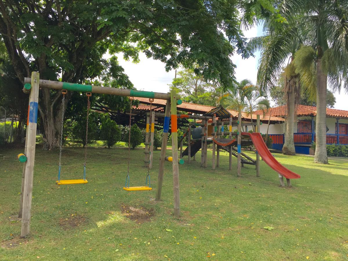 Hotel Bosques Del Saman Alcala กิมบายา ภายนอก รูปภาพ